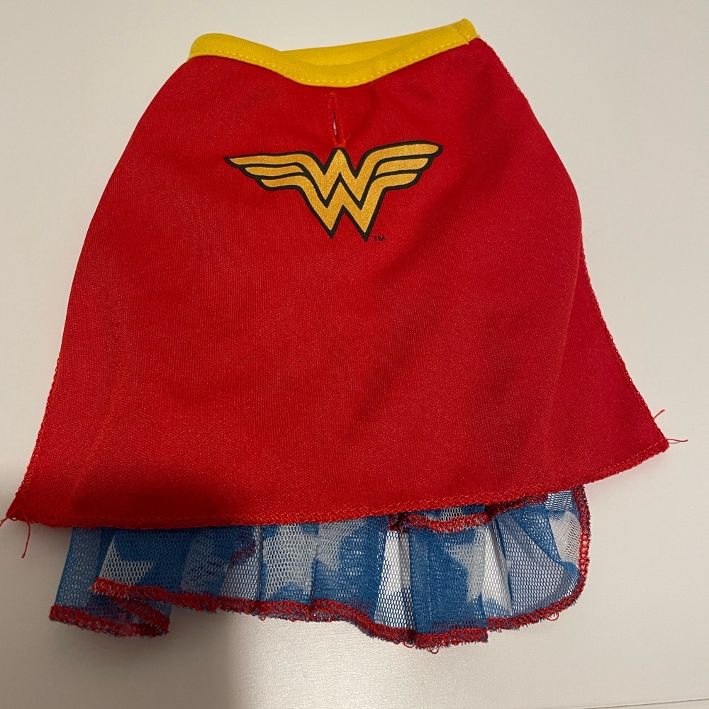 DC Comics Wonder Woman Yellow and Red Caped pet Costume Dress size XS